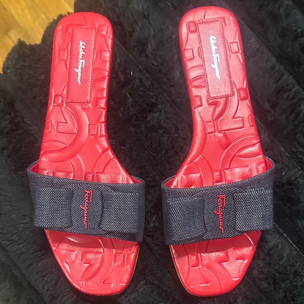Salvatore Ferragamo Red and Black Embossed Slides